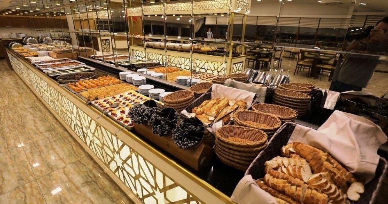 هتل هالدی وان